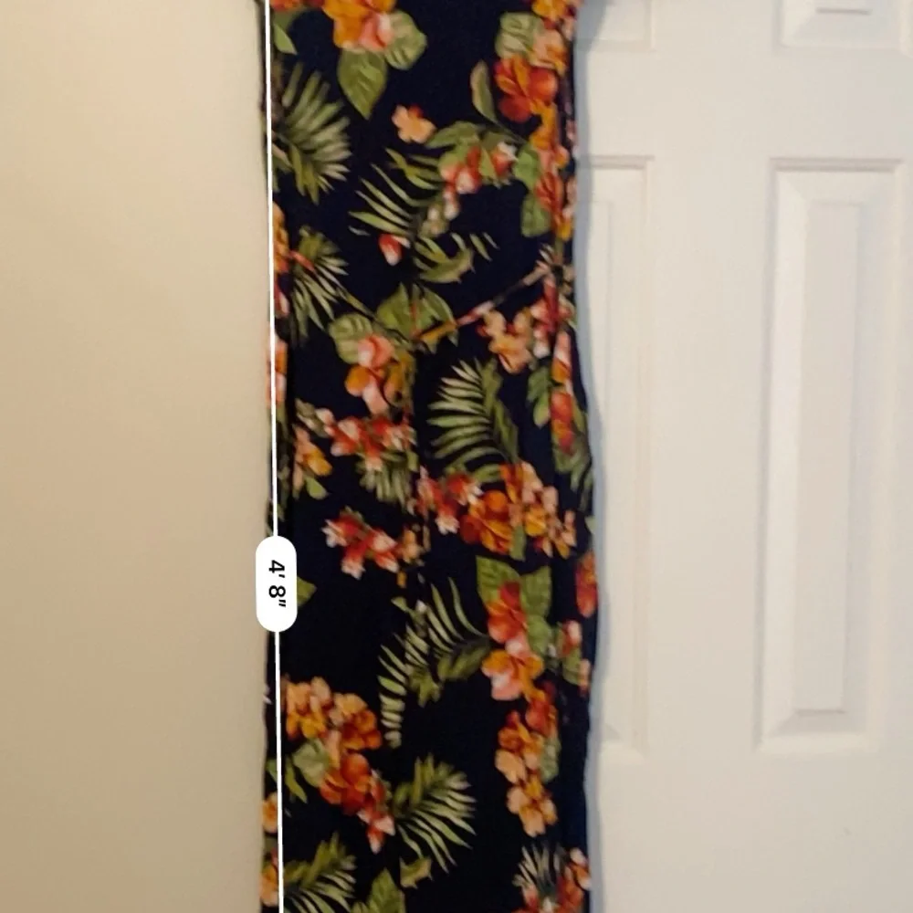 Navy tropical Floral Sheath Maxi Dress with Cap Sleeves - Picture 4 of 5